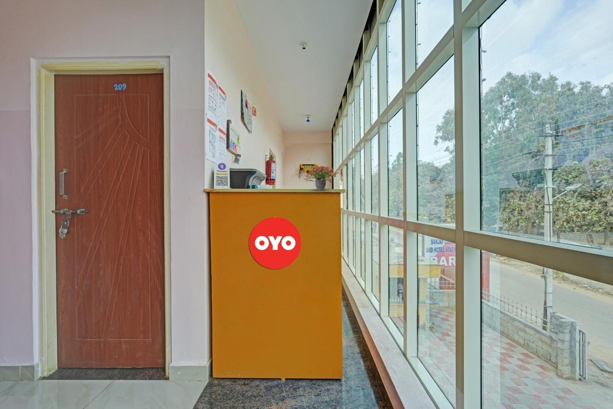 Spot On Sanjay Lodge Yelahanka Eksteriør billede