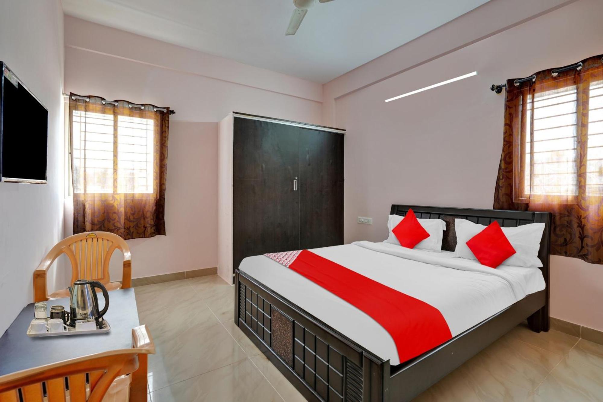 Spot On Sanjay Lodge Yelahanka Eksteriør billede